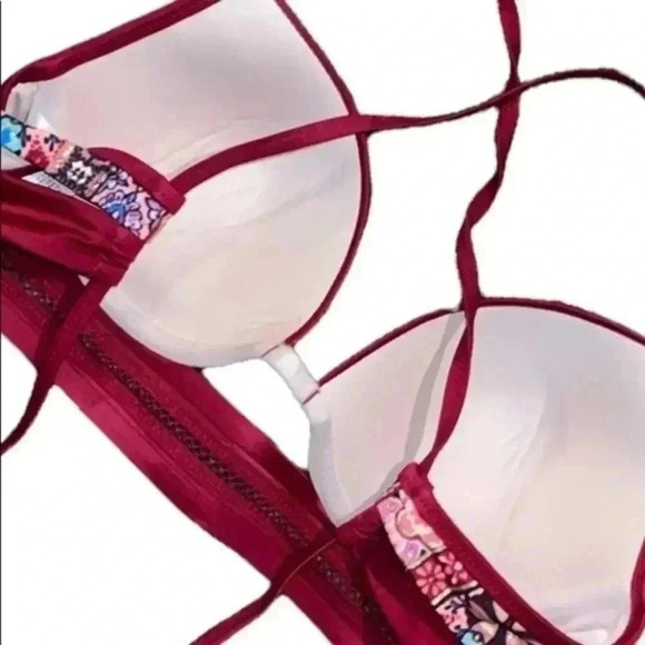 Shade & Shore Bikini Top - Picture 6 of 6